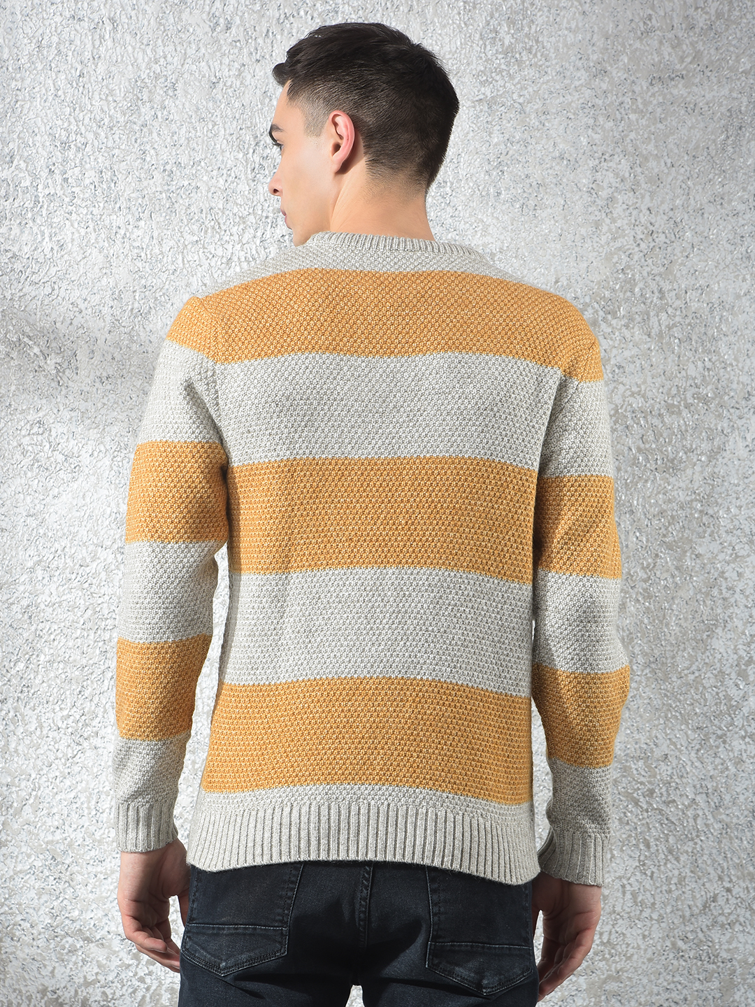 Numero Uno Men Yellow Argyl Round Neck Flat Knitted Sweater